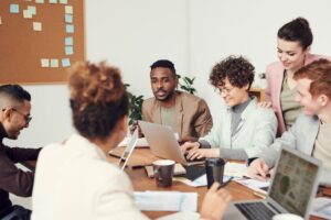 Estrategias para Mejorar la Comunicación Interna en Empresas de Consultoría