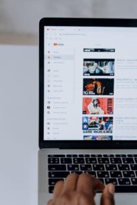 Cómo Optimizar Tu Canal de YouTube para Más Suscriptores